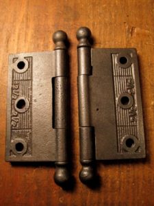 Cast Iron Ball top Hinges 2-1/2"