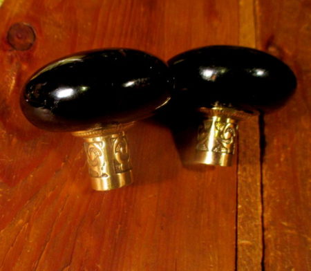 Black Knobs Ornate Brass Shanks